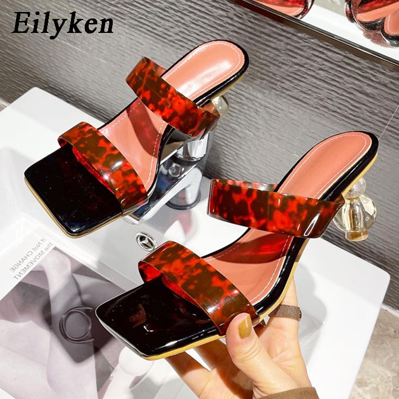 Eilyken 2023 nuevas zapatillas de verano con punta cuadrada para mujer PVC transparente cristal estilo extraño tacón transparente mujeres leopardo grano diapositivas