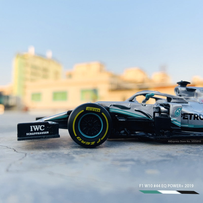 Bburago 1:43 Mercedes-Benz Team  Lewis Hamilton  W10-44 SF90 RB  F1 Racing Formula Car Static Simulation Diecast Alloy Model Car