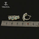 TBJ, gute Qualität Äthiopien Opalverschluss Silberohrring Ovalschliff 4 * 6 mm 4 Karat 925 Sterling Silber Schmuck für den täglichen Gebrauch von Frauen