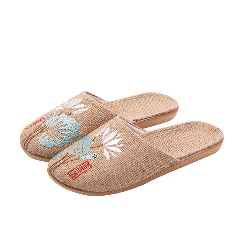 Suihyung New Women Breathable Flax Indoor Slippers Embroider Floral Linen Home Slip On Ladies Summer Non-Slip Fat Beach Shoes