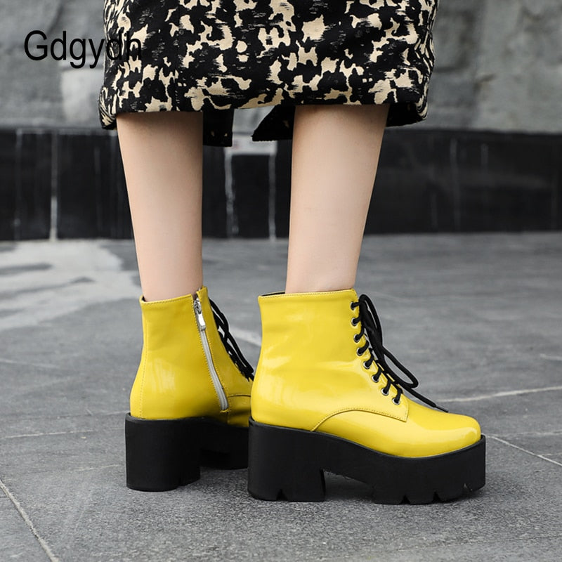 Gdgydh Punk Style Plateauabsatz Damen Stiefeletten Chunky Motorradstiefel für Damen Lackleder Lila Gelb Schuhe Große Größe