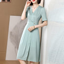 Neues reines Seidenkleid aus Maulbeerseide im Sommer 2020