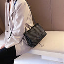 Modedesigner Frauen Kette Pu-Leder Umhängetasche Hochwertige Damen Crossbody Taschen für Frauen Casual Kleine Messenger Bags