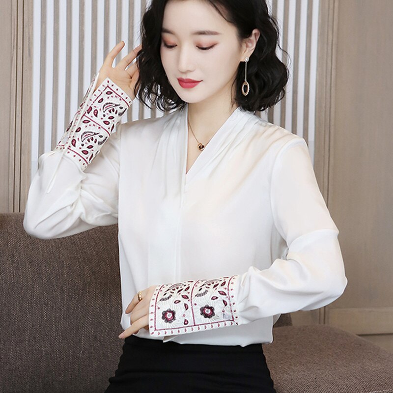 Korean Seide Frauen Shirts Frauen Satin Bluse Shirt Elegante Frau Langarm Stickerei Blusen Grün Damen Tops und Blusen