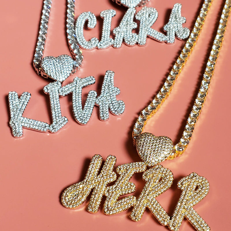 Collar con nombre personalizado 2021 con aro de corazón, colgante de palabras con letras de Zirconia personalizadas, regalo único para ella