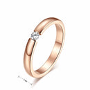 Vnox Trendy Bright 585 Rose Gold Tone Anillos de compromiso para parejas Acero inoxidable con CZ Stone Hombres Mujeres Alianzas de boda
