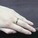 Vnox Trendy Bright 585 Rose Gold Tone Anillos de compromiso para parejas Acero inoxidable con CZ Stone Hombres Mujeres Alianzas de boda