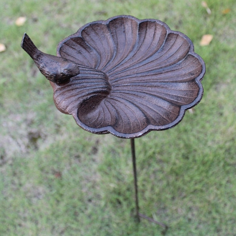 European Vintage Home Garden Decor Cast Iron Bird On Seashell Shaped Bird Feeder with Long Plug Heavy Sturdy Metal Birdbath