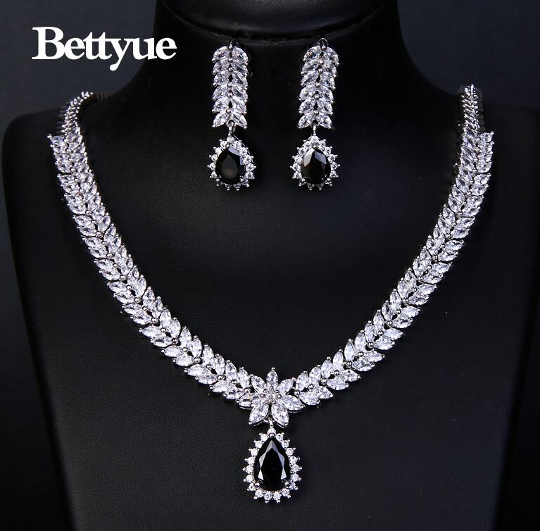 Bettyue Charming Fashion Elegance Kubikzircon Multicolor Europa und Amerika Stil Großhandel Schmuck Sets Frauen edle Verzierung