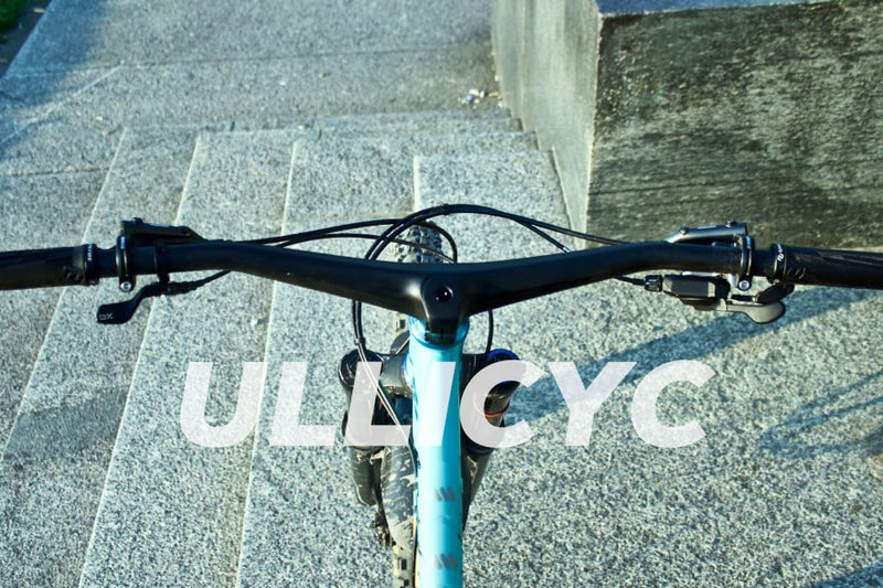 ULLICYC UD Carbon One-shaped Integrierter MTB Lenker Fahrrad Riser 2° Grad Mit 40/50/60/70mm Vorbau MTB Titan Schraube