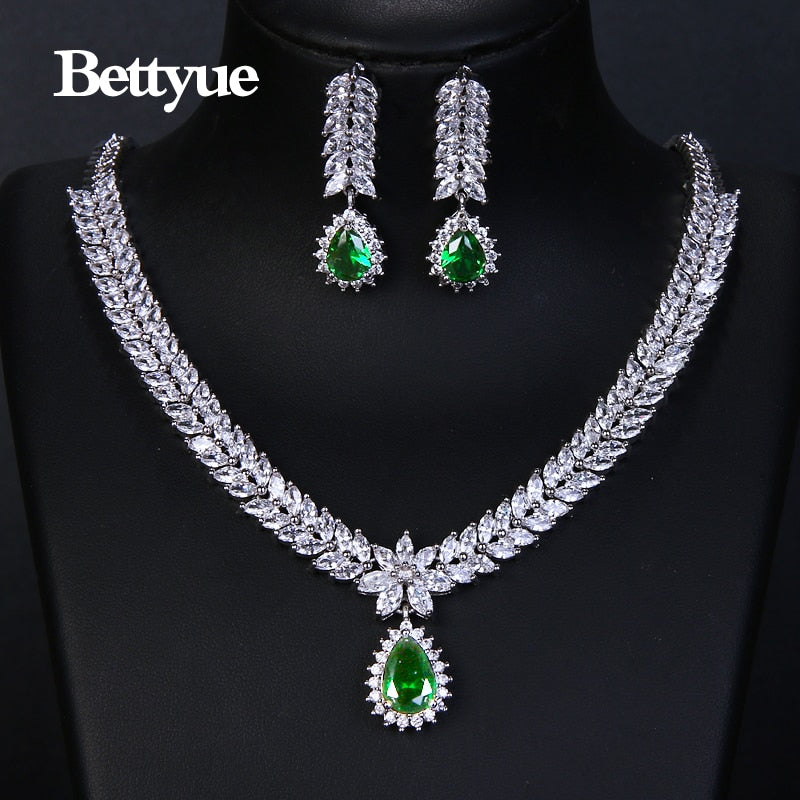 Bettyue Charming Fashion Elegance Kubikzircon Multicolor Europa und Amerika Stil Großhandel Schmuck Sets Frauen edle Verzierung