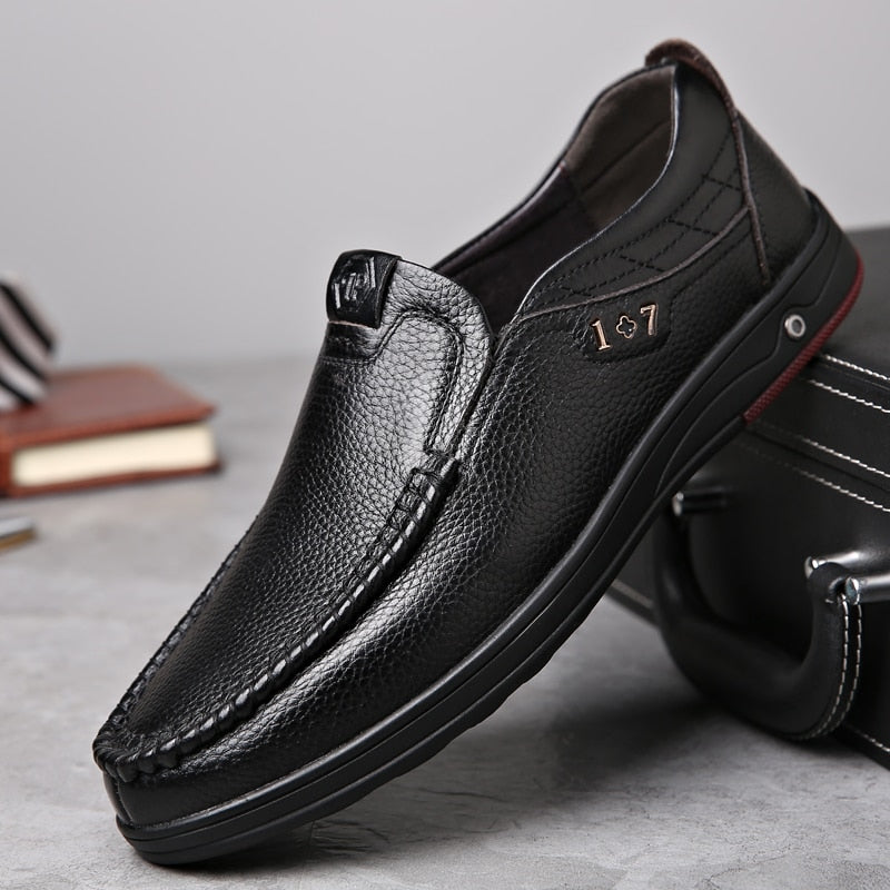 Echtes Lederschuhe Herren Loafers Slip On Business Casual Lederschuhe Klassische weiche Mokassins Hombre Atmungsaktive Herrenschuhe Wohnungen