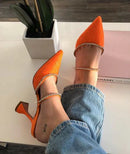Europäische und amerikanische beliebte 2020 Sommer neue schillernde rosa Kristallpailletten Spool Heels spitze High Heels Damen Hausschuhe