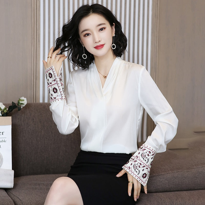 Korean Seide Frauen Shirts Frauen Satin Bluse Shirt Elegante Frau Langarm Stickerei Blusen Grün Damen Tops und Blusen