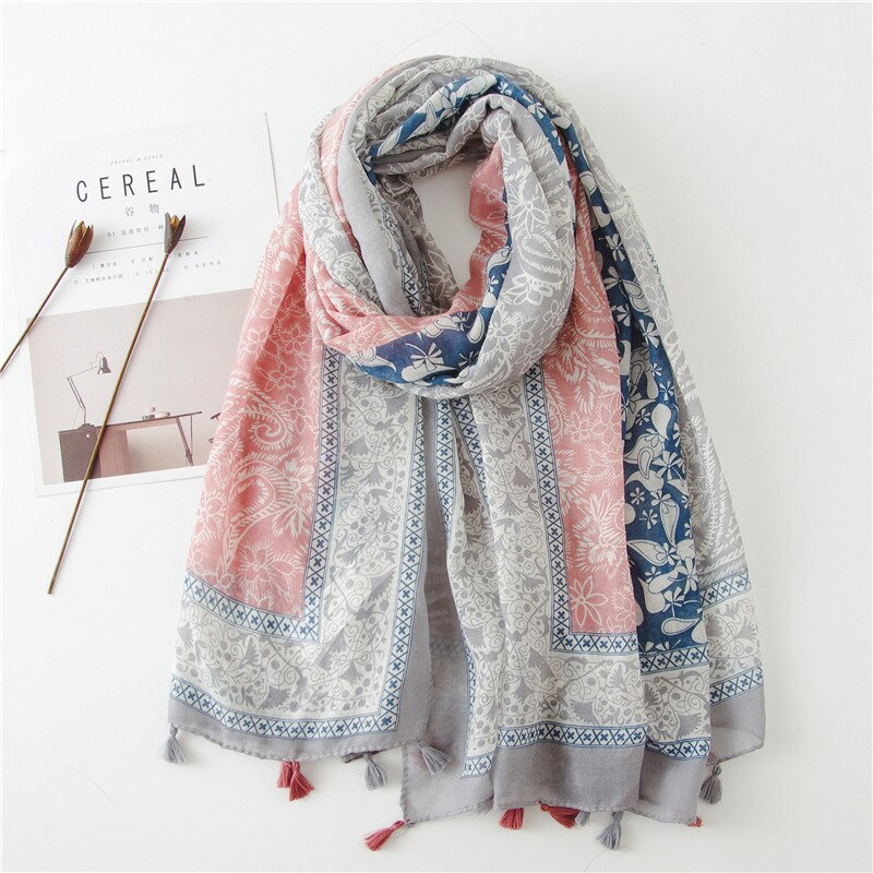 2020 fashion spring summer geometry printing cotton scarf with tassel fashion wraps shawls sunscreen beach hijabs wholesale