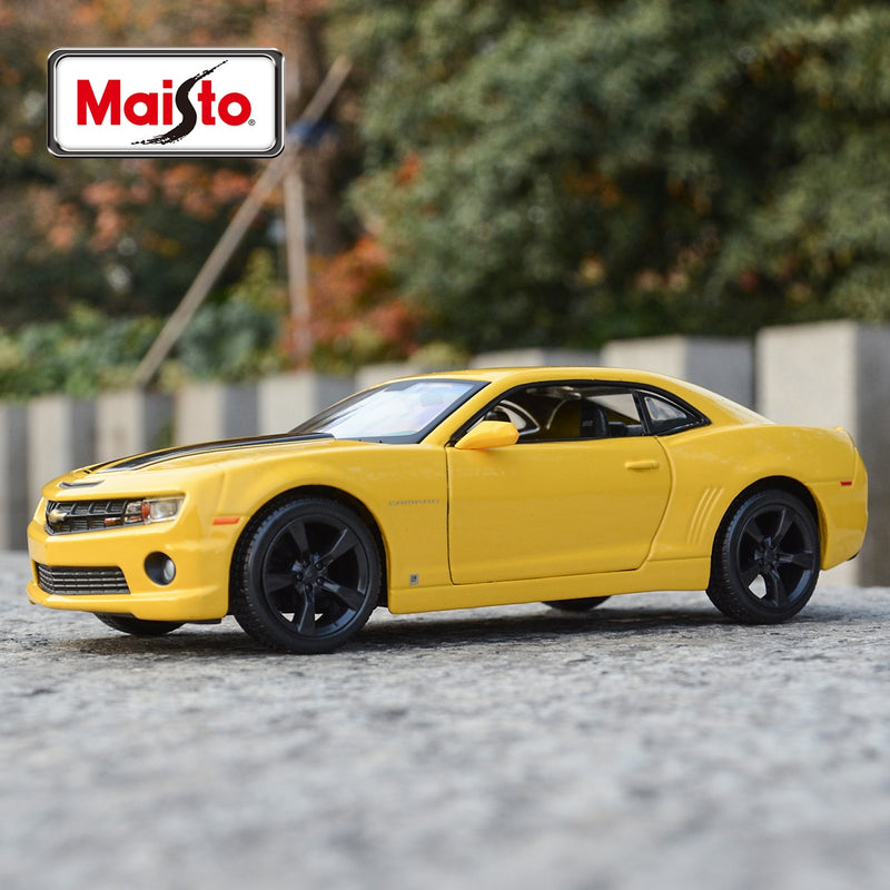 Maisto 1:24 2010 Chevrolet Camaro coche deportivo estático fundido a presión vehículos coleccionables modelo coche Juguetes