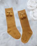 6 Farben.Unisex Kinder Cherry Hair Ball Kniestrümpfe.Baby Kleinkind In Tube Socken für Mädchen Boys.Kid Cherry Stricksocke 2-6Y