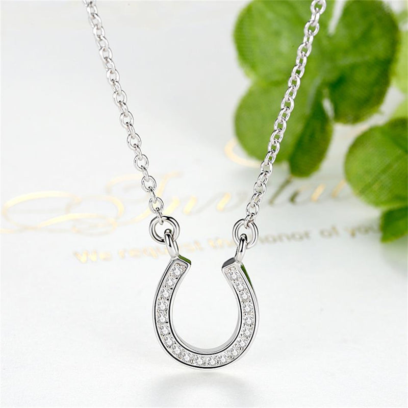 ELESHE Fashion New Lucky Horseshoe Pendant Necklace for Women Jewelry Horse Hoof Letter U Zirconia Necklace Female Gift