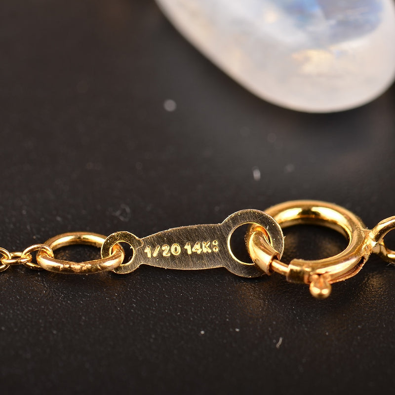 ITSMOS Natürlicher Mondstein US 14 Karat Goldschmuck Kette Anhänger Halskette Einfacher eleganter Schmuck für Frauen Romantisches Geschenk