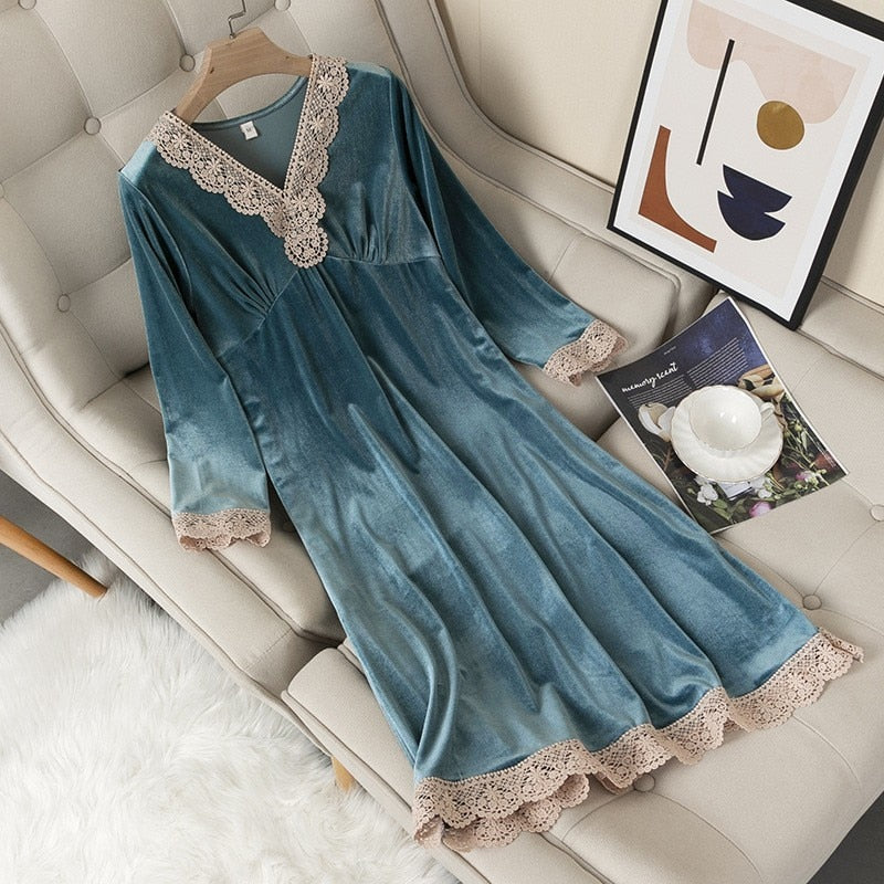 Nightgown Autumn V-Neck Nightdress Women Sleepwear Velvet Nightwear Home Dressing Gown Long Sleeve Intimate Lingerie Negligee