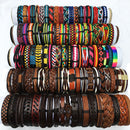 50 Teile/los Random Surfer Armband Handgemachte Männer Frauen Mix Styles Geflochtene Ledermanschette Armbänder Schmuck Party Geschenk MX3