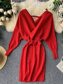 YuooMuoo Herbst Winter Frauen Strickpullover Kleid 2022 Neue Koreanische Lange Fledermausärmel V-ausschnitt Elegantes Kleid Damen Verbandkleid