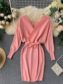 YuooMuoo Herbst Winter Frauen Strickpullover Kleid 2022 Neue Koreanische Lange Fledermausärmel V-ausschnitt Elegantes Kleid Damen Verbandkleid