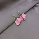 New Sight New Accessoires durchbohrte geometrische Ohrstecker für Frauen einfache Art-Geschenk-Blumen-Ohrringe