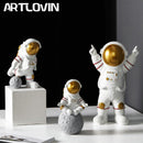 Astronautenfiguren aus Harz, Mode-Raumfahrer mit Mondskulptur, dekorative Miniaturen, Kosmonauten-Statuen, Geschenk für Mann und Freund