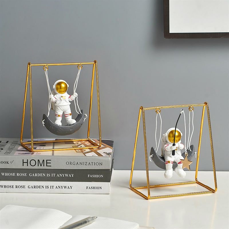 Astronautenfiguren, moderne Wohnkultur, Raumfahrerfiguren, dekorative Desktop-Ornamente, Harz, Silber, Kosmonauten-Statuen, Mann, Geschenk