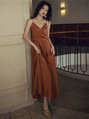 Colorfaith New 2022 Sommerkleid mit Neckholder-Oberteil, trägerlos, rückenfrei, sexy Satin, Retro-Frauen, Frühling, Sommer, reine Kleider DR2019