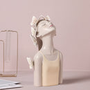 ARTLOVIN Schmetterlings-Fee-Figuren Mädchen-Figuren Kunstharz-Tischstatuen kreative Charaktere mit goldenem Metall-Tablett Heimdekoration Handwerk