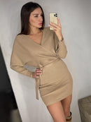 YuooMuoo Herbst Winter Frauen Strickpullover Kleid 2022 Neue Koreanische Lange Fledermausärmel V-ausschnitt Elegantes Kleid Damen Verbandkleid