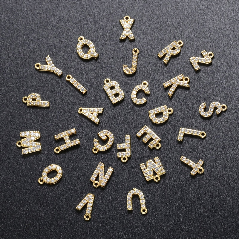 ZHUKOU 8x8.5mm Messing Zirkonia Kristall 26 Buchstabe Charms Anhänger für Frauen Ohrring Schmuck Accessoires Großhandel VD545