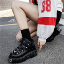 2020 Punk Stil Frauen Turnschuhe Lace-up 6 CM Plateauschuhe Frau Creepers Weibliche Casual Wohnungen Metalldekor Tenis Feminino