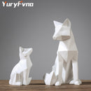 YuryFvna Einfache weiße moderne abstrakte Skulptur Mode geometrische Fuchs Statue Desktop Ornamente kreatives Geschenk