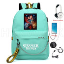 New Stranger Things Rucksack HELLFIRE Multifunktions-USB-Lade-Reise-Segeltuch-Studenten-Rucksack für Teenager Jungen Mädchen Schultasche