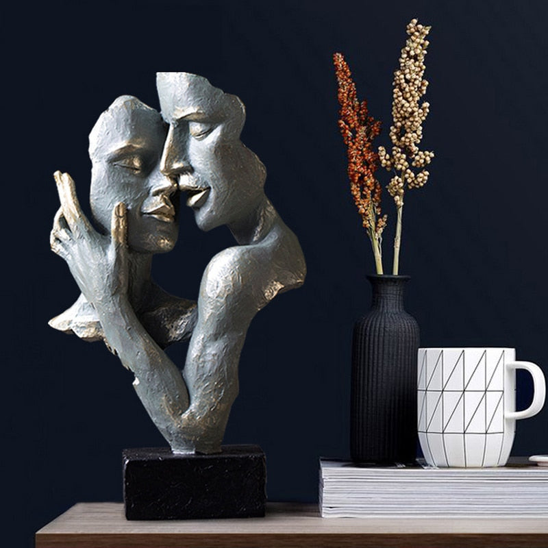 NORTHEUINS Kunstharz küssendes Paar Maske Statue Liebhaber Miniaturfiguren für Innen Valentinstag Geschenk Home Desktop Dekoration