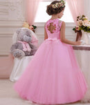 New 2020 Girls'Back Hollow Flower Dress Flower Boy High-End-Hochzeitskleid Elegantes Blumen-Spitzen-Bankettkleid für Mädchen