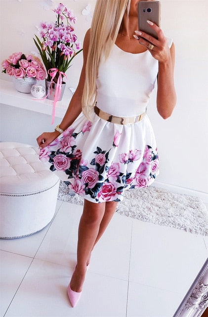 Frauen Sommer Blumen bedrucktes A-Linie Kleid O-Ausschnitt / V-Ausschnitt ärmelloses Minikleid elegante Dame Steetwear Partykleid (ohne Gürtel)