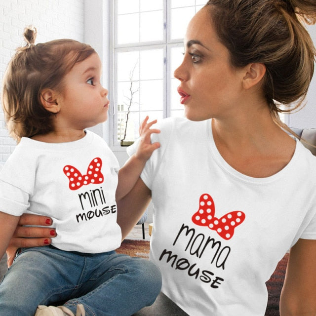 Eye Lashes Red Lips Print Women and Kids T-shirt Funny Family Matching Clothes Summer Mother and Daughter Clothes Casual Tshirt