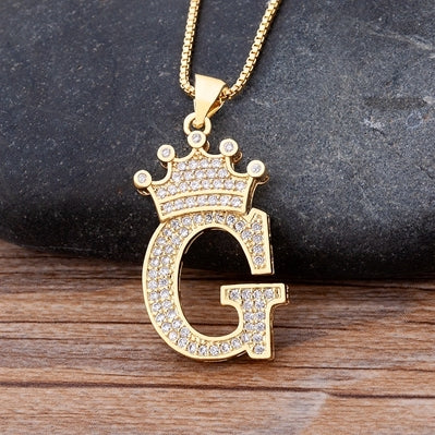 Nuevo collar de cadena con colgante de alfabeto de corona AZ de circón de cobre de lujo estilo Punk Hip-Hop moda mujer hombre joyería de nombre inicial