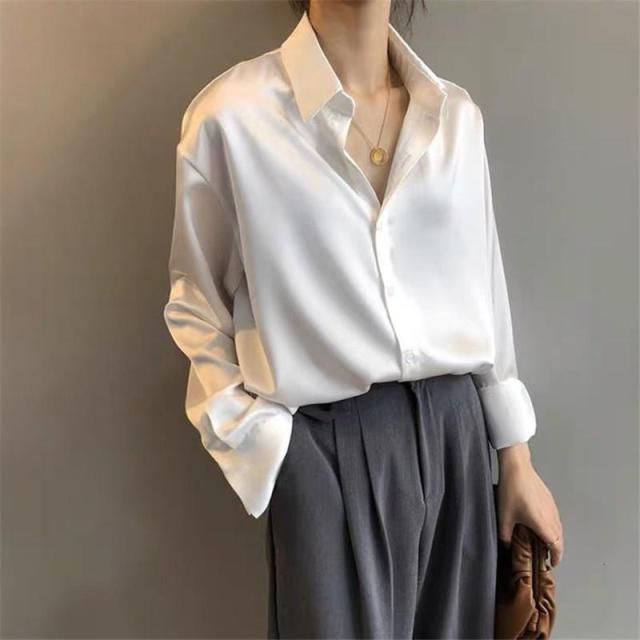 2021 Neue Frühlingsmode Button Up Satin Faux Seide Hemd Vintage Bluse Frauen Weiße Dame Lange Ärmel Weibliche Lose Straßenhemden