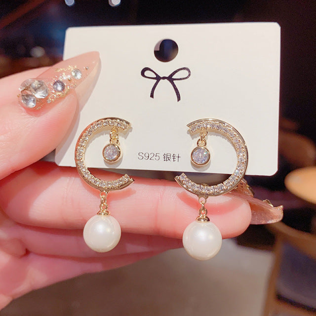 2021 New Fashion Korean Oversized White Pearl Drop Earrings for Women Bohemian Golden Round Zircon Wedding Earrings Jewelry Gift