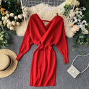 YuooMuoo Herbst Winter Frauen Strickpullover Kleid 2021 Neue Koreanische Lange Fledermausärmel V-ausschnitt Elegantes Kleid Damen Verbandkleid