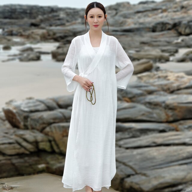 2021 chinesische Baumwolle und Leinen verbessertes Qipao-Kleid mit V-Ausschnitt, reine Farbe, langärmliges, atmungsaktives Stoff-Sommer-Tee-Kunstkleid