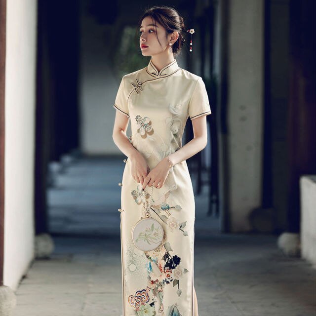 Cheongsam Qipao Chinesisches traditionelles Kleid Retro Verbesserte High-End Oriental Style Party Sommer China Element Kleider für Frauen