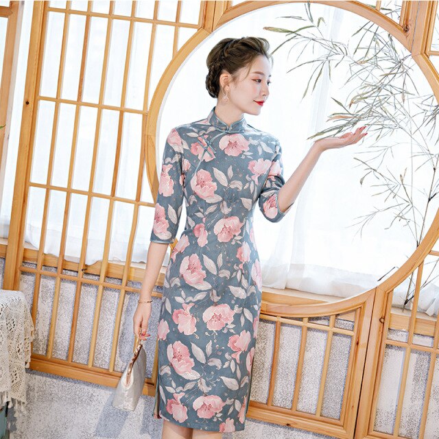 Vestido de dama de honor Cheongsam de estilo chino Cheongsam modificado en el vestido Cheongsam estampado retro largo y delgado qipao moderno