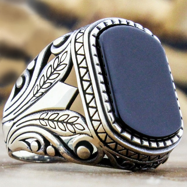 Anillo de hombre turco Retro hecho a mano con piedra de ónix negro, anillo con patrón de flores calado Vintage Punk 2021, regalo de joyería de moda para él