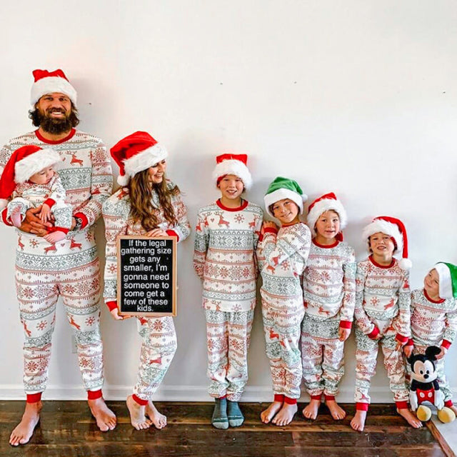 Family Christmas Matching Pajamas Set Mother Father Kids Clothes Family Look Outfit Baby Rompers Deer Mommy And Me Pyjamas